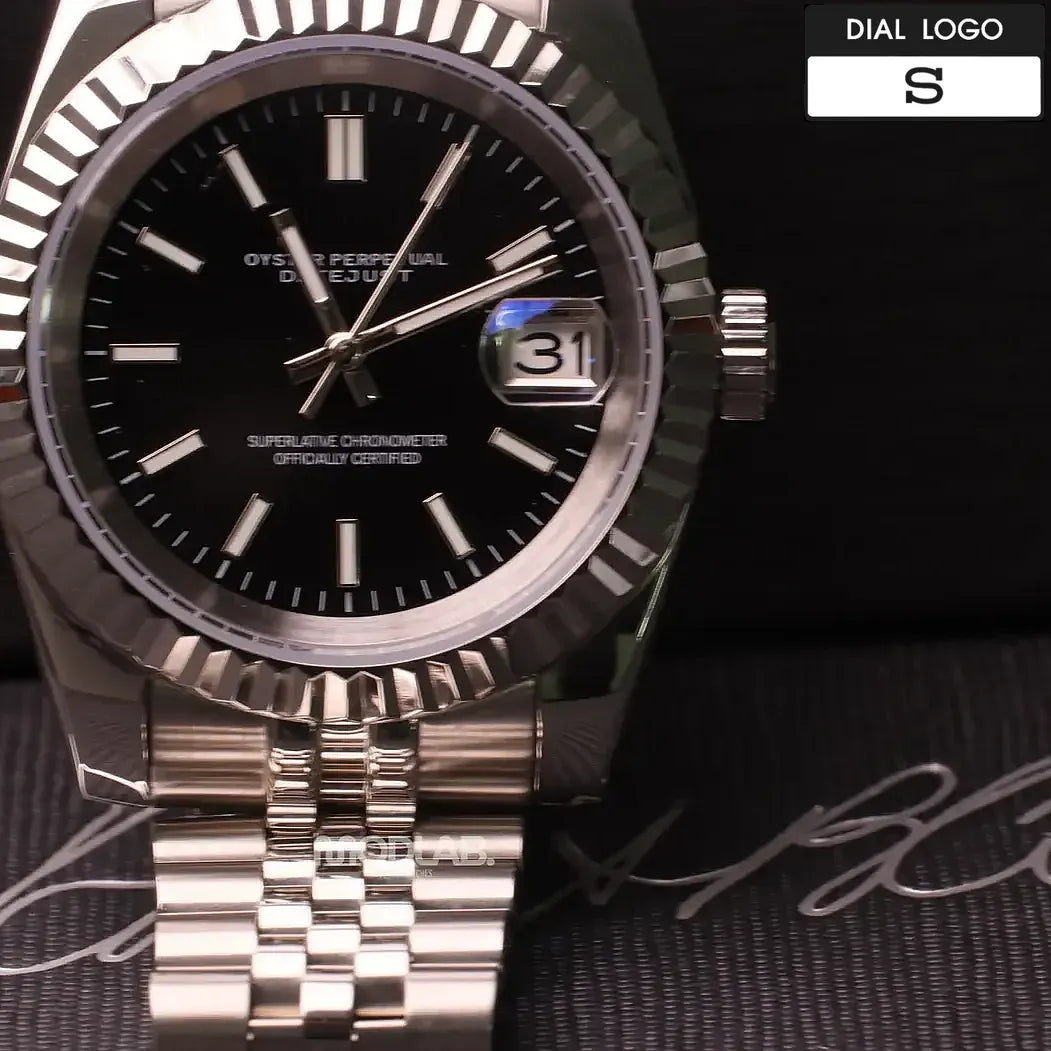 Seikojust | Classic Black