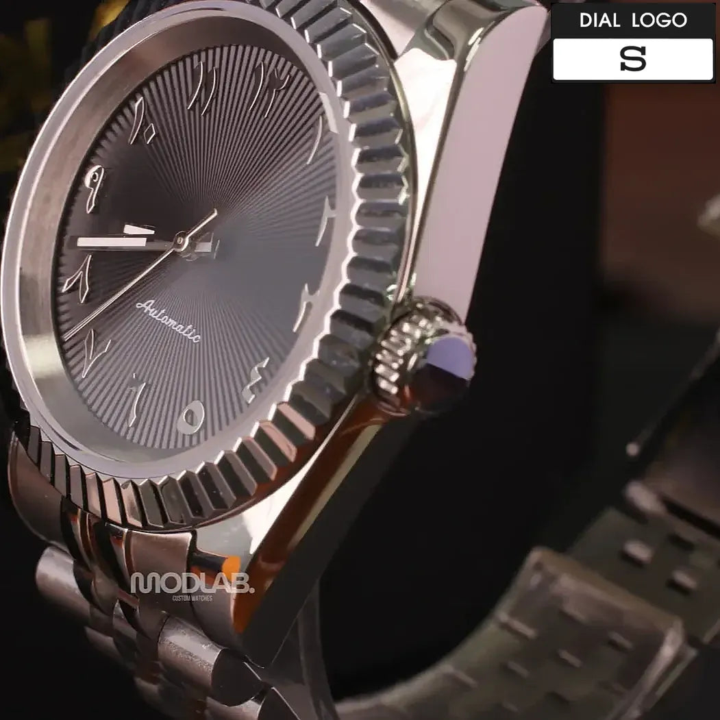 Seikojust | Grey Arabic