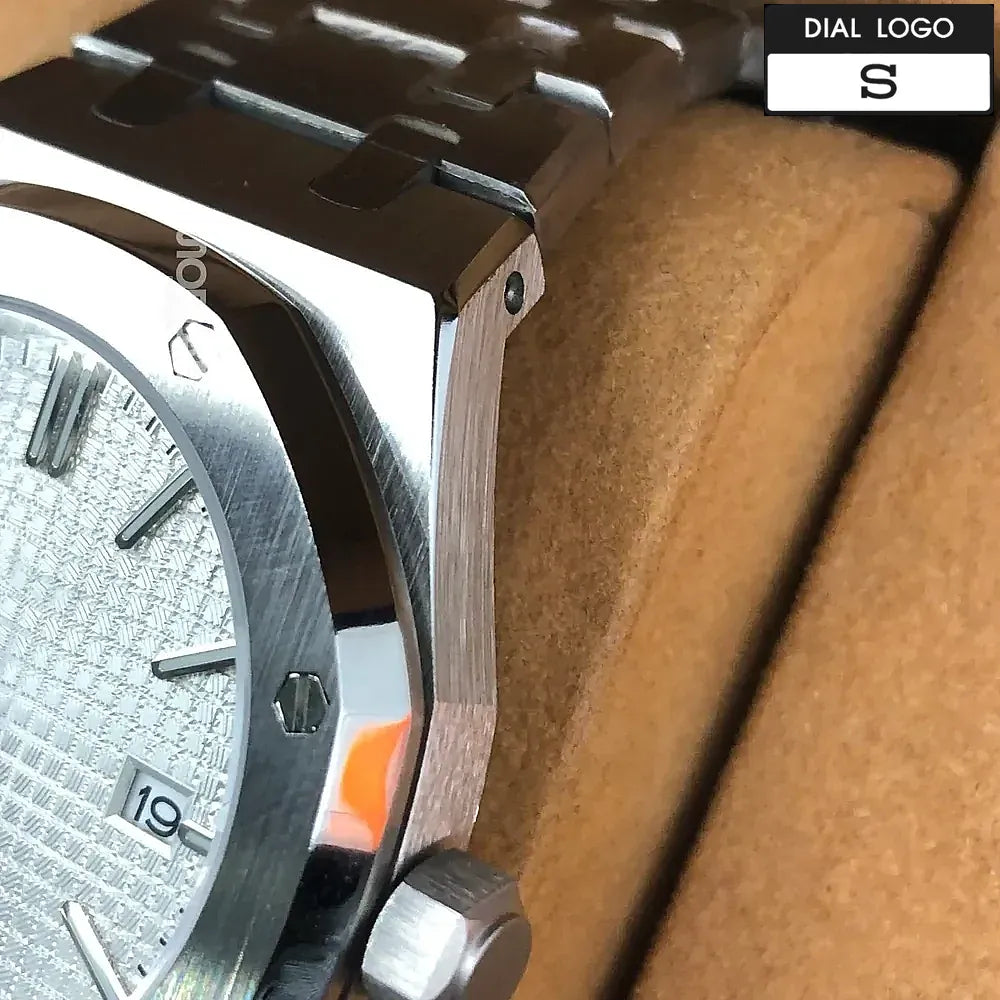 Royal Seikoak | White